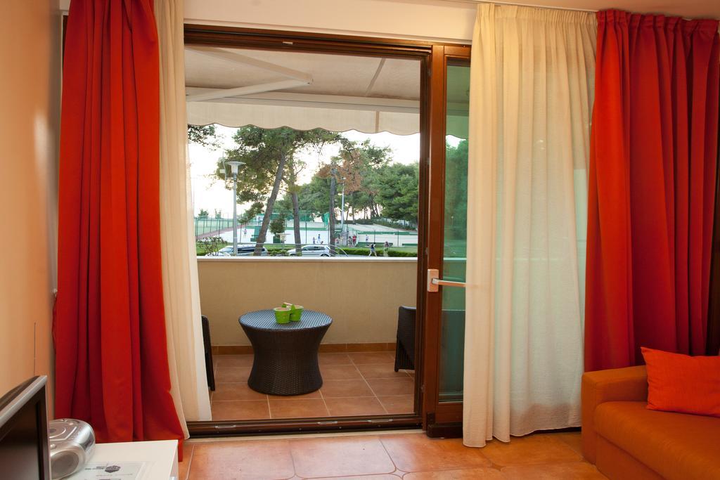 Residence Apartments Anamaria Podstrana Exterior foto